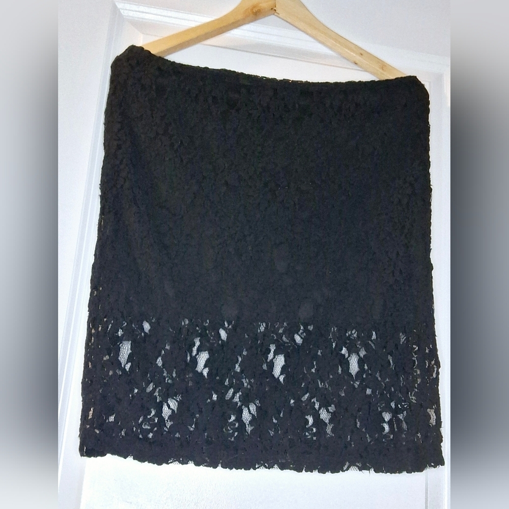 Local Comfy Layered Lace Skirt (M)